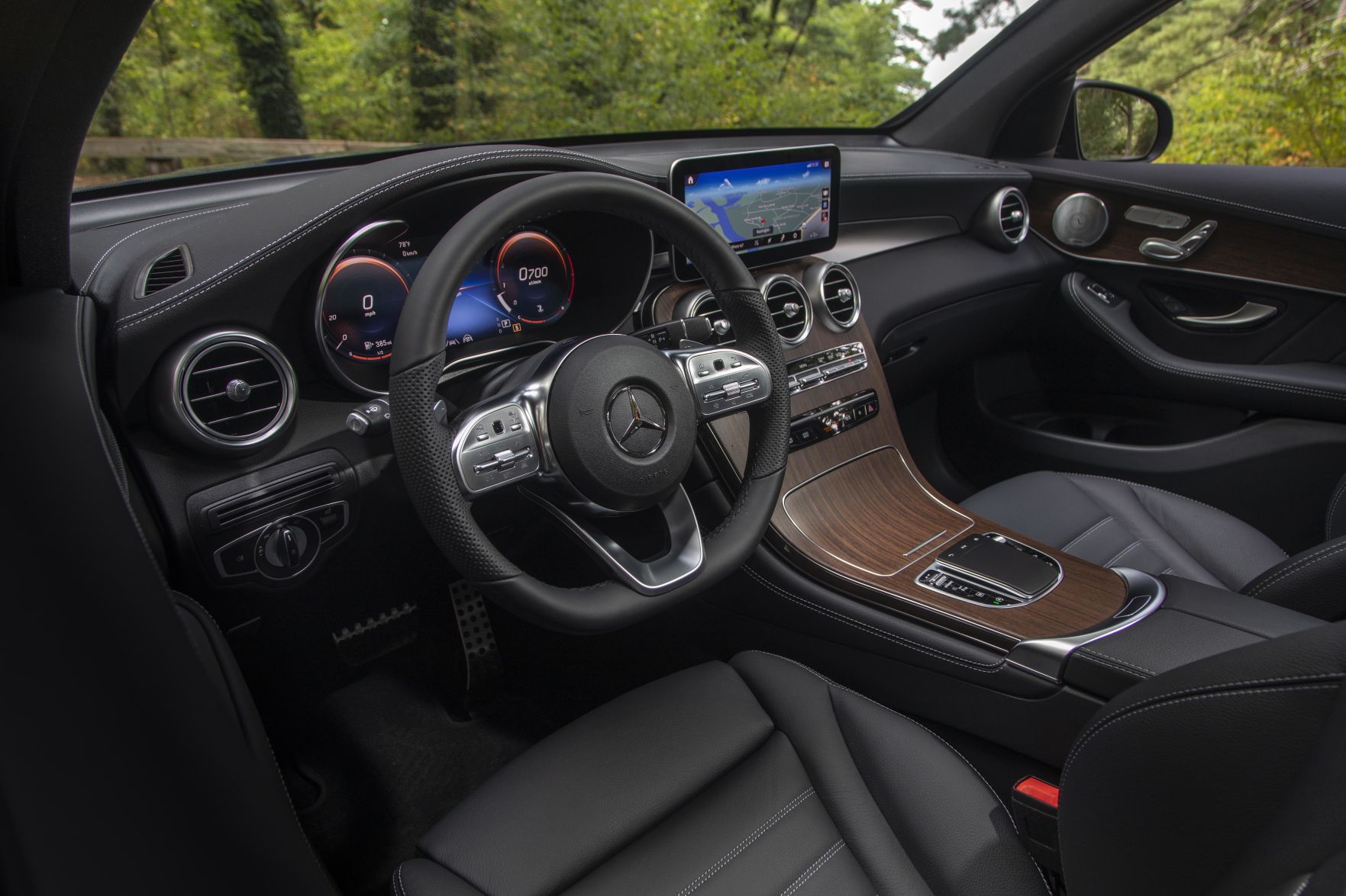 2020 Mercedes-Benz GLC300 SUV 3